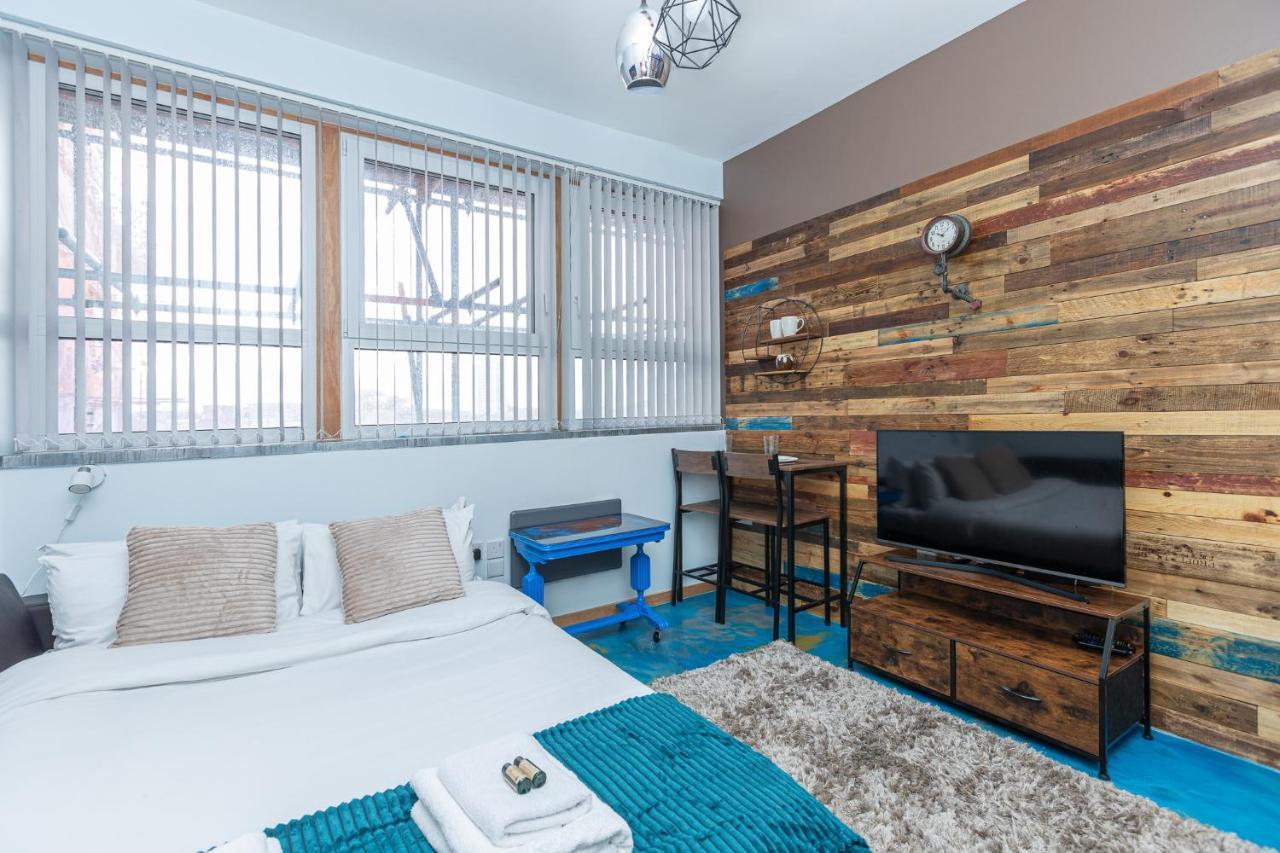 New Stylish Studio Flat Near Woolwich Tube لندن المظهر الخارجي الصورة