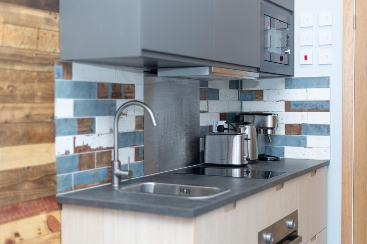 New Stylish Studio Flat Near Woolwich Tube لندن المظهر الخارجي الصورة